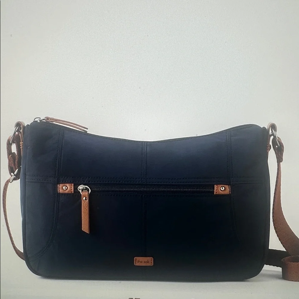 The Sak Esperato Nylon Hobo Crossbody Navy NWT - Picture 1 of 11